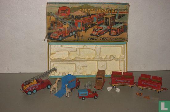 Chipperfield's Circus Giraffe Transporter Gift Set - Image 2