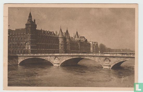 France Paris le Palais de Justice La Seine le Pont au Change Postcard - Afbeelding 1