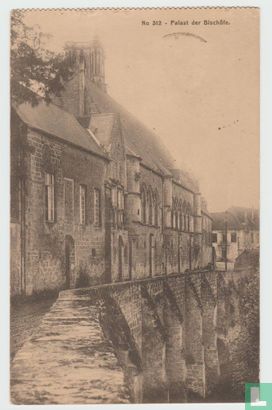 France Aisne Laon Palast der Bischofe 1918 Postcard - Image 1
