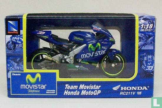 Honda RC211V #33 - Image 3