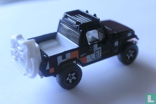 Jeepster Commando