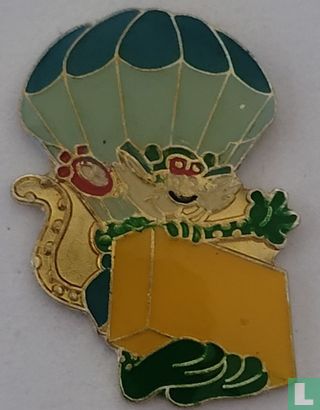 KAT aan Parachute 