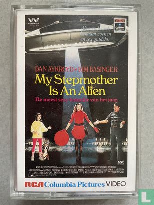 My Stepmother is an Alien  - Afbeelding 1