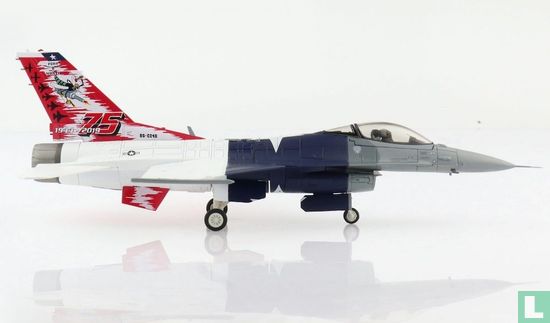 USAF -F-16C Fighting Falcon, "75th Anniversary Scheme of 457th FS" Fort Worth, Nov 2020 82-0246 - Image 3