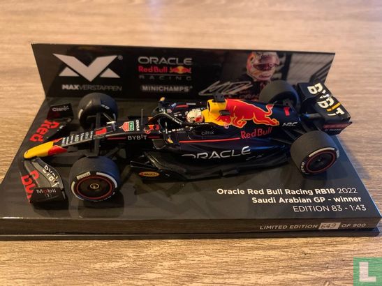 Red Bull Racing RB18 - Bild 1