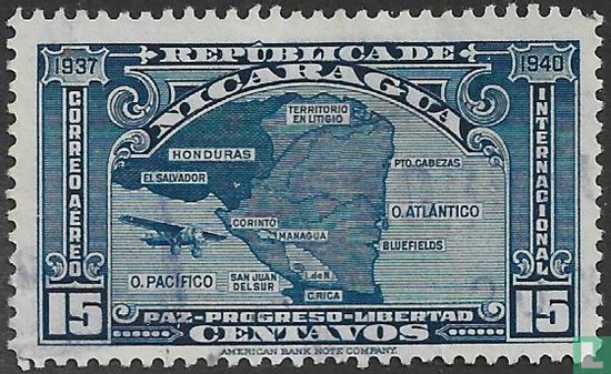 Vliegtuig en kaart van Nicaragua