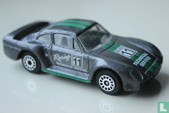 Porsche 911 'Racing 11 Technical Service'