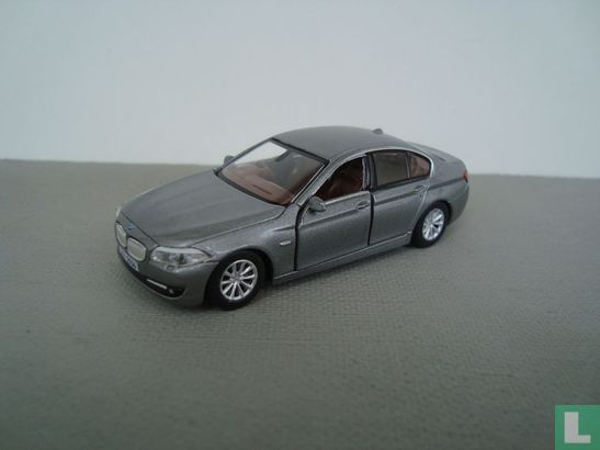 BMW 5-Series - Afbeelding 1
