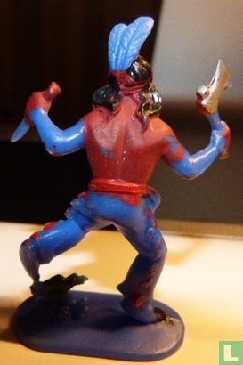 Indiaan met tomahawk en dolk (blauw) - Afbeelding 2