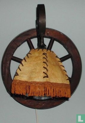 Wandlamp houten wiel
