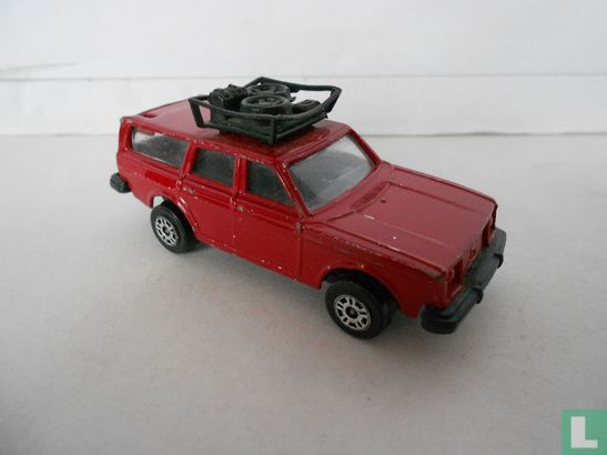 Volvo 245 DL - Image 1