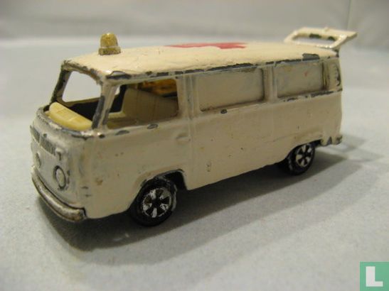 VW T2  Ambulance Fourgon - Image 1