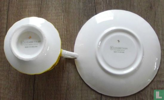 Cup and saucer - Image 2