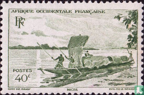 Pirogue on the Niger