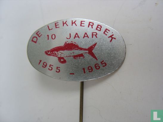 De Lekkerbek 10 jaar  1955 - 1965 [rood]