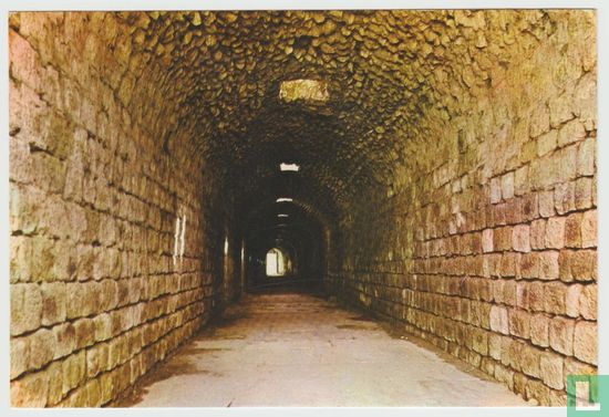 Bergama The Underground Passage To The Holy Spring Turkey Postcard - Afbeelding 1