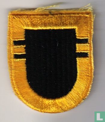 327th Infantry Division (2nd Battalion) Beret Flash