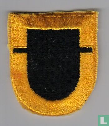 327th Infantry Division (1st Battalion) Beret Flash