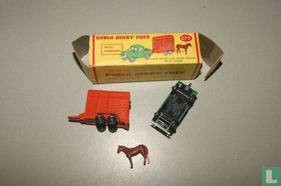 Land Rover with Horse Trailer - Image 2
