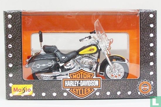 Harley-Davidson FLSTC Heritage Softail Classic - Bild 3