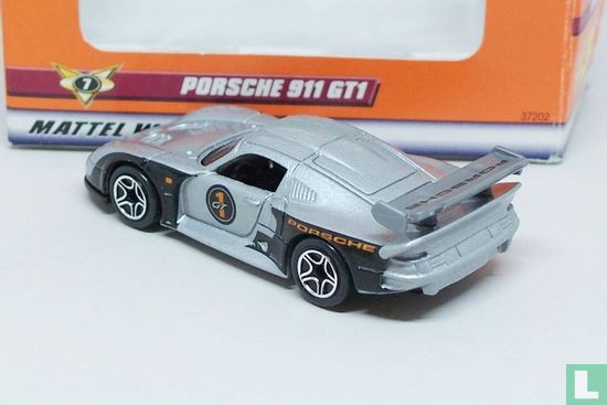Porsche 911 GT1 - Bild 2
