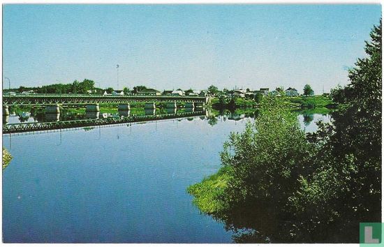 Pont de la riviere Ashuapmouchouan - Afbeelding 1