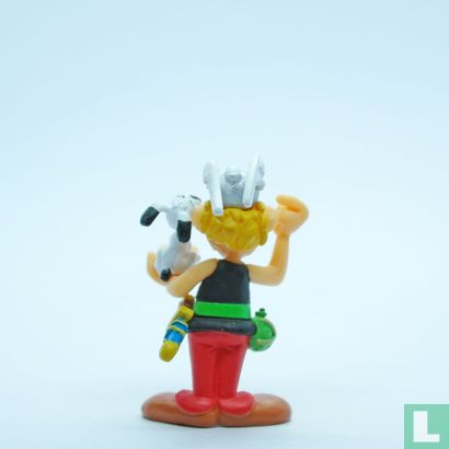 Asterix with Idefix in his hand - Image 2