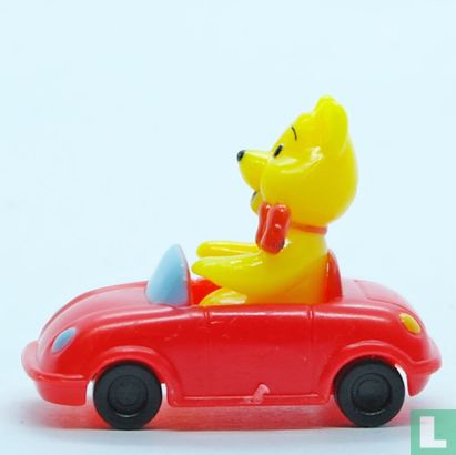 Bear in sports car - Image 3