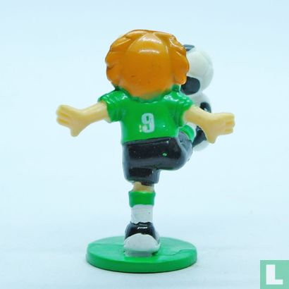 Rok as a soccer player - Image 2