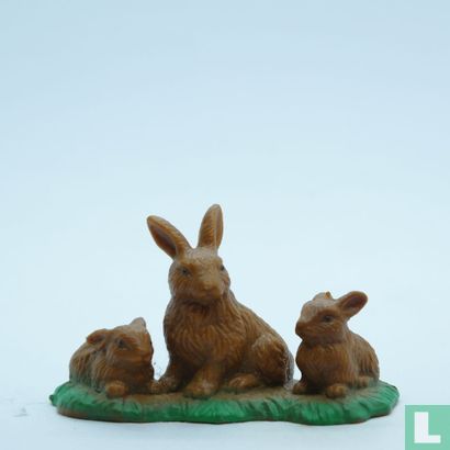 Rabbit with little ones - Image 1