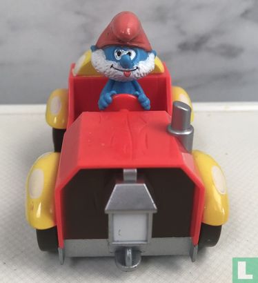 daddy smurf in car - Image 1