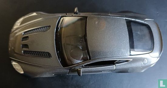 Aston-Martin V12 Vantage - Bild 2
