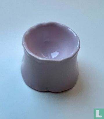 egg cup - Image 1