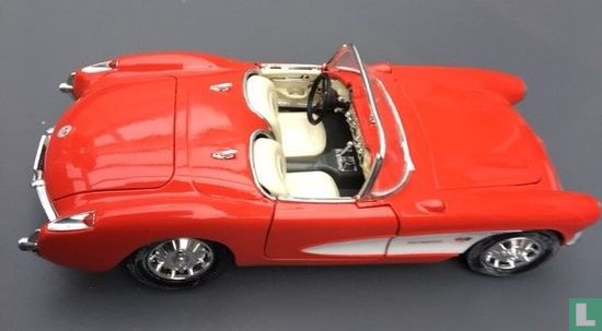 Chevrolet Corvette 1957 - Image 2