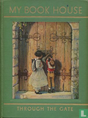 Through the gate - Image 1
