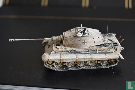  Tiger II (Henschel) - Image 1