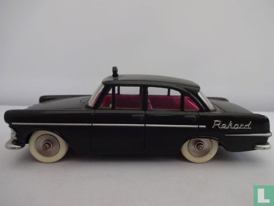Opel "Rekord" P2 Taxi - Image 2