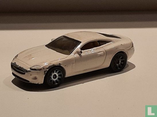 Jaguar XK - Image 1