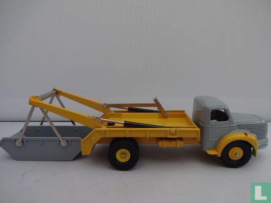 Berliet GLC Camion Multibenne Marrel 0034 C (2017) - Dinky Toys