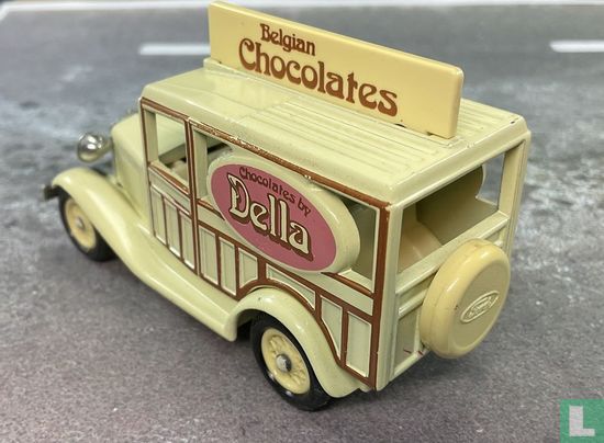 Ford Model-A Woody 'Della' - Image 3