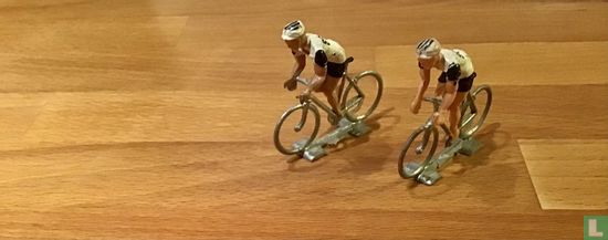 Cycliste - équipe SCIC - Image 3