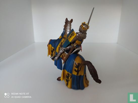 Knight on rearing horse - Image 2