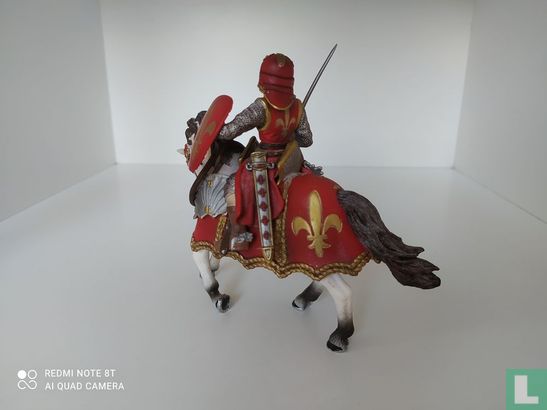 Knight on horse with sword - Image 2