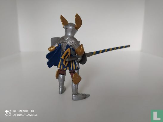 Knight with tournament Lance - Image 2