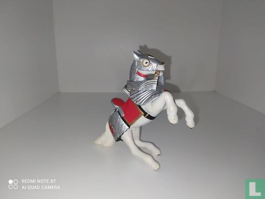 Armoured horse (red) - Image 1