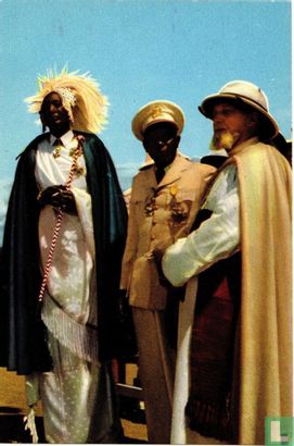 De Bâmi's van Ruanda en van Urundi zijn de Koning komen opwachten bij zijn aankomst ... - Afbeelding 1