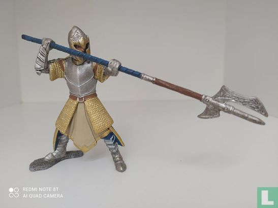 Griffioen ridder met polearm - Afbeelding 1