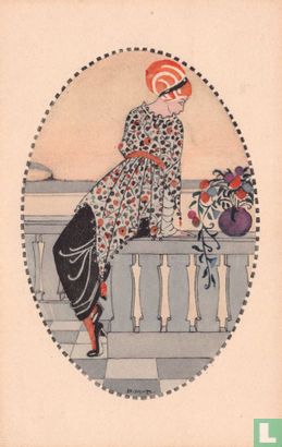 Vrouw zit op balustrade - Afbeelding 1