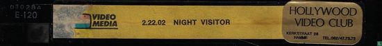 Night Visitor - Bild 3