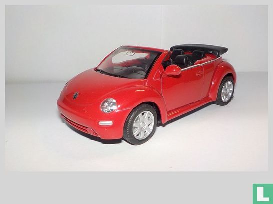 VW New Beetle Convertible - Image 4